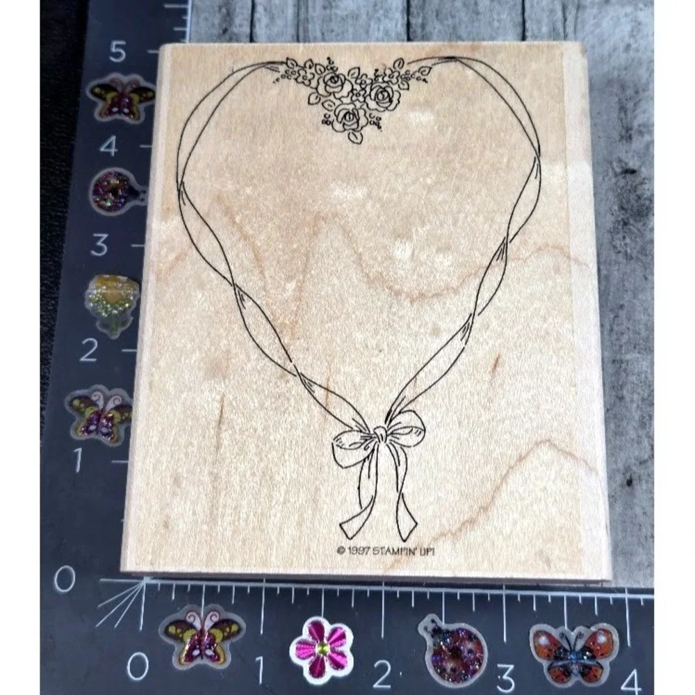 Stampin' Up! Floral Ribbon Heart Love Frame 1997 Rubber Stamp Wood #B15